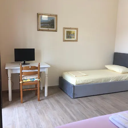 Guest house Stanze Private In Turin