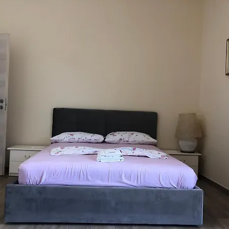 Stanze Private In *