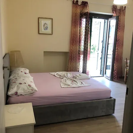 Stanze Private In Guest house Turin