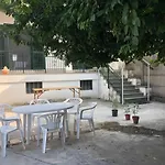 Stanze Private In Guest house Turin