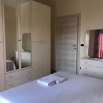 Stanze Private In Guest house Turin